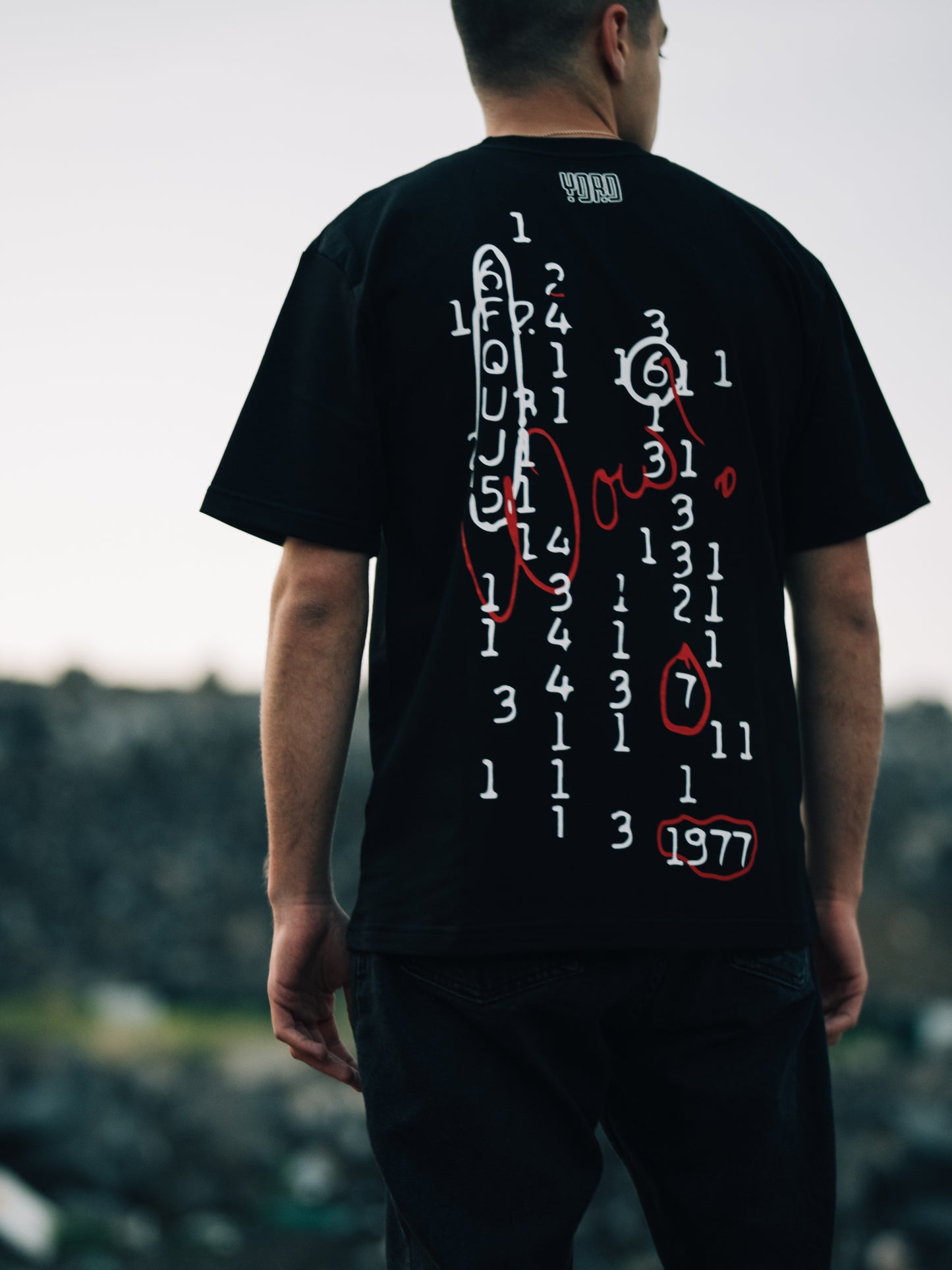 "WOW" logo-print cotton T-shirt